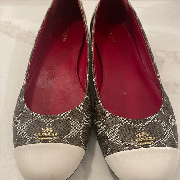 Coach size 10 ballet flats - Picture 1 of 6